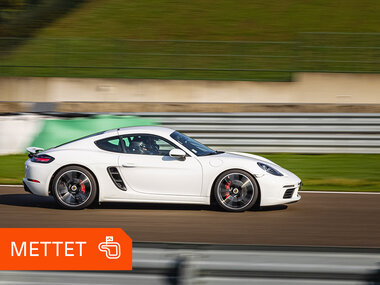 3 rondes als piloot van een Porsche Cayman S in Mettet