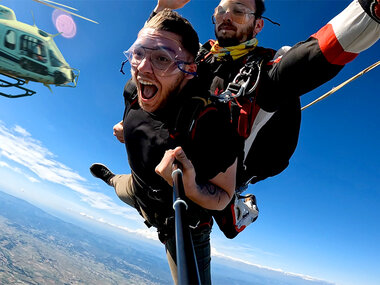 Saut en parachute tandem au-dessus des Pyrénées à Argelès-sur-Mer