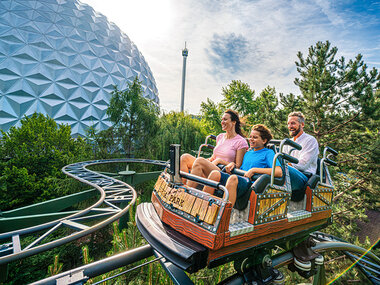 Europa-Park 2026 : billet d’entrée pour 2 adultes et 2 enfants Haute saison (2 jours)