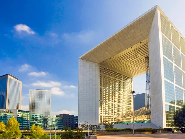 Visite Grande Arche avec acc s au toit en duo La D fense Smartbox