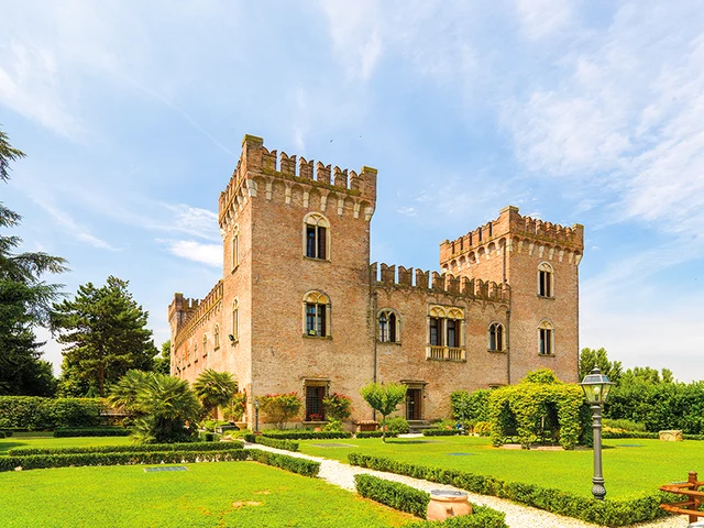 Cena con delitto nel Castello di Bevilacqua - Verona - Smartbox