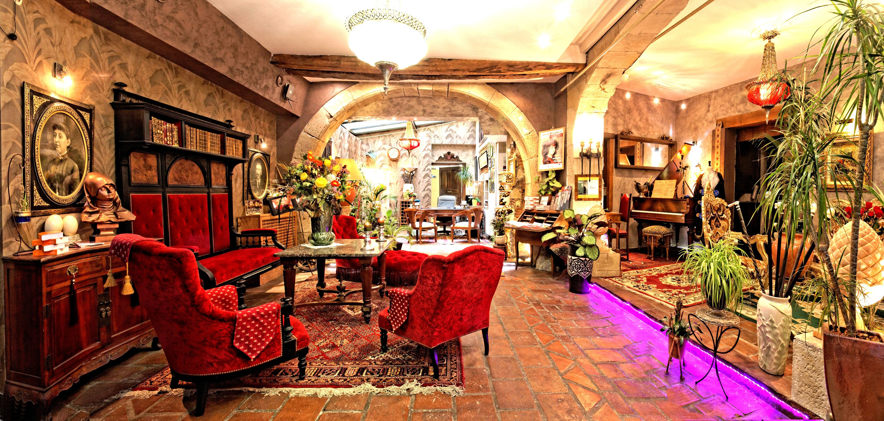 Hôtel Renaissance 3