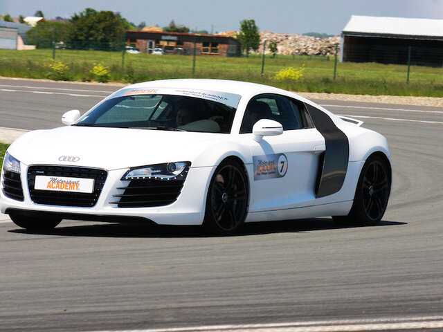 Audi R8 Joyeux Anniversaire Exception Multi Themes