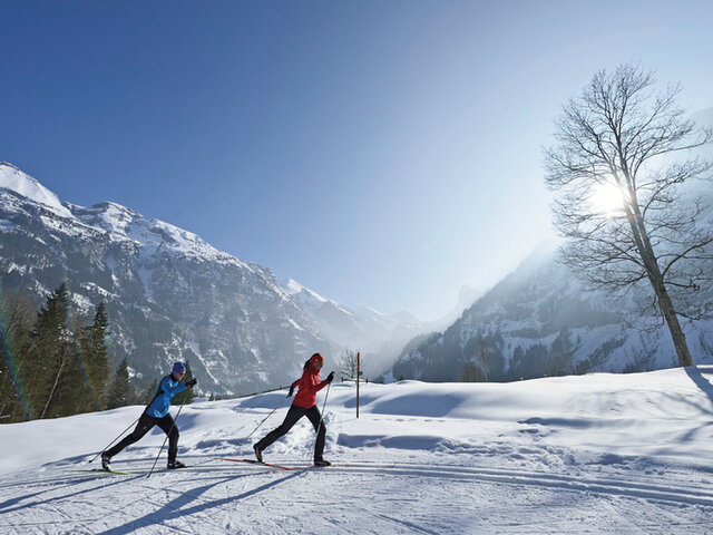 Ski De Fond Joyeux Anniversaire Multi Thematique