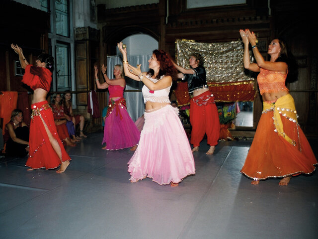 Danse Orientale Joyeux Anniversaire Multi Thematique Danse Orientale Joyeux Anniversaire Multi Thematique