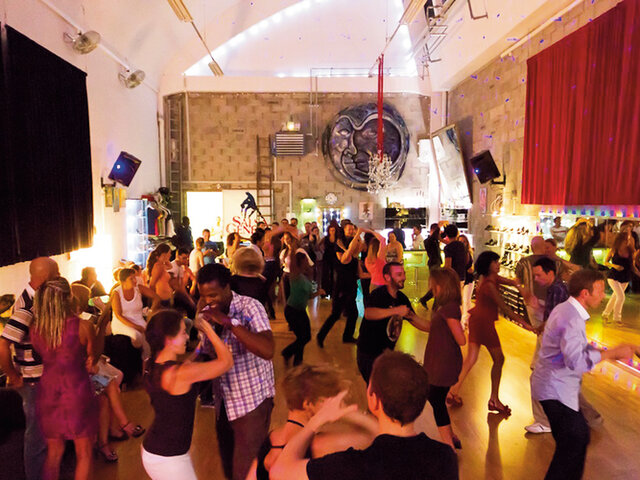 Cours De Danse Joyeux Anniversaire Sejours Soupers Aventures Et Bien Etre Pour Feter 18 Ans Multi Thematique Cours De Danse Joyeux Anniversaire Sejours Soupers Aventures Et Bien Etre Pour Feter 18 Ans Multi Thematique